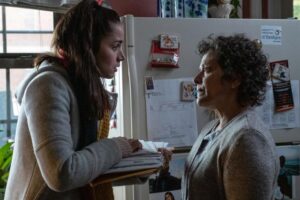 Marlene-Forte-Ana-de-Armas-Knives-Out-Production-Still